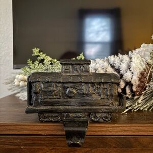 Pottery barn stocking holder